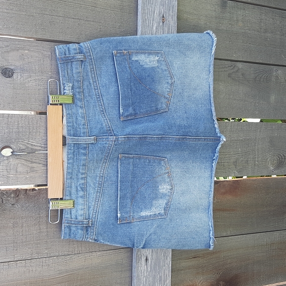 Women's Soulcal & Co denim Distressed mini skirt size xxs - Picture 2 of 6
